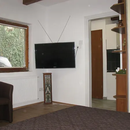 Boldog Asszony Apartman Appartamento *
